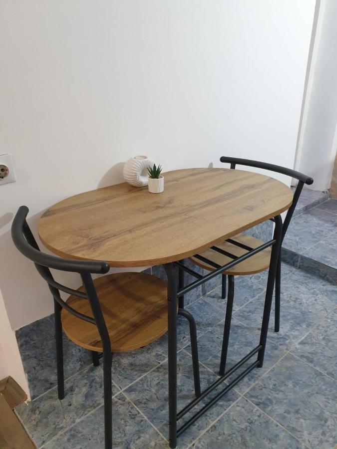 Fenix Apartman II Zaječar Buitenkant foto